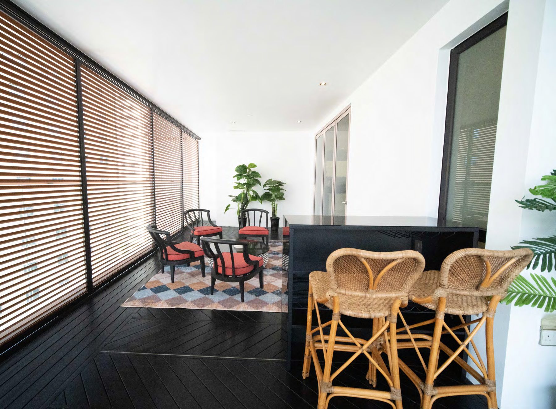 Terrace lounge (showflat)